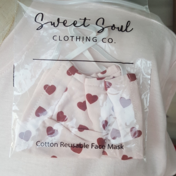 SWEET SOUL CLOTHING CO. ♡ NWT Sweet "Blessed MAMA 🤍" Short Sleeve T-Shirt S - Picture 8 of 17